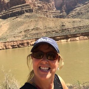 Meet your Posher, Janet